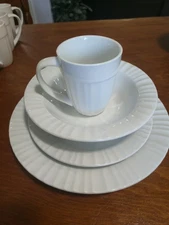 CorningWare Tableware FRENCH WHITE Stoneware 4 PC. Place Setting