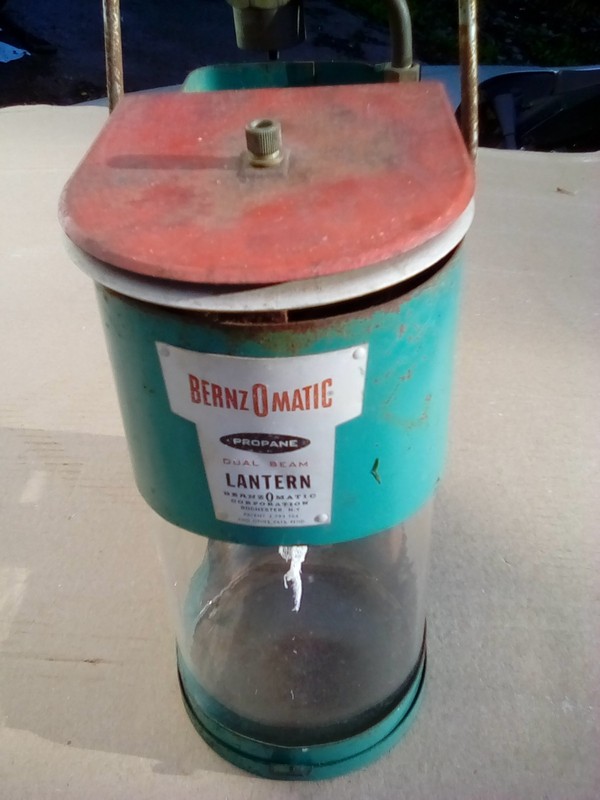 BERNZ O MATIC PROPANE LANTERN NO.  TX- 750