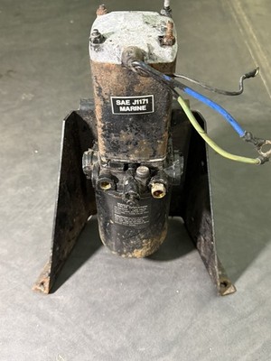 Mercury Marine MerCruiser Alpha 1 Gen 1 Out Drive trim tilt lift hydraulic pump