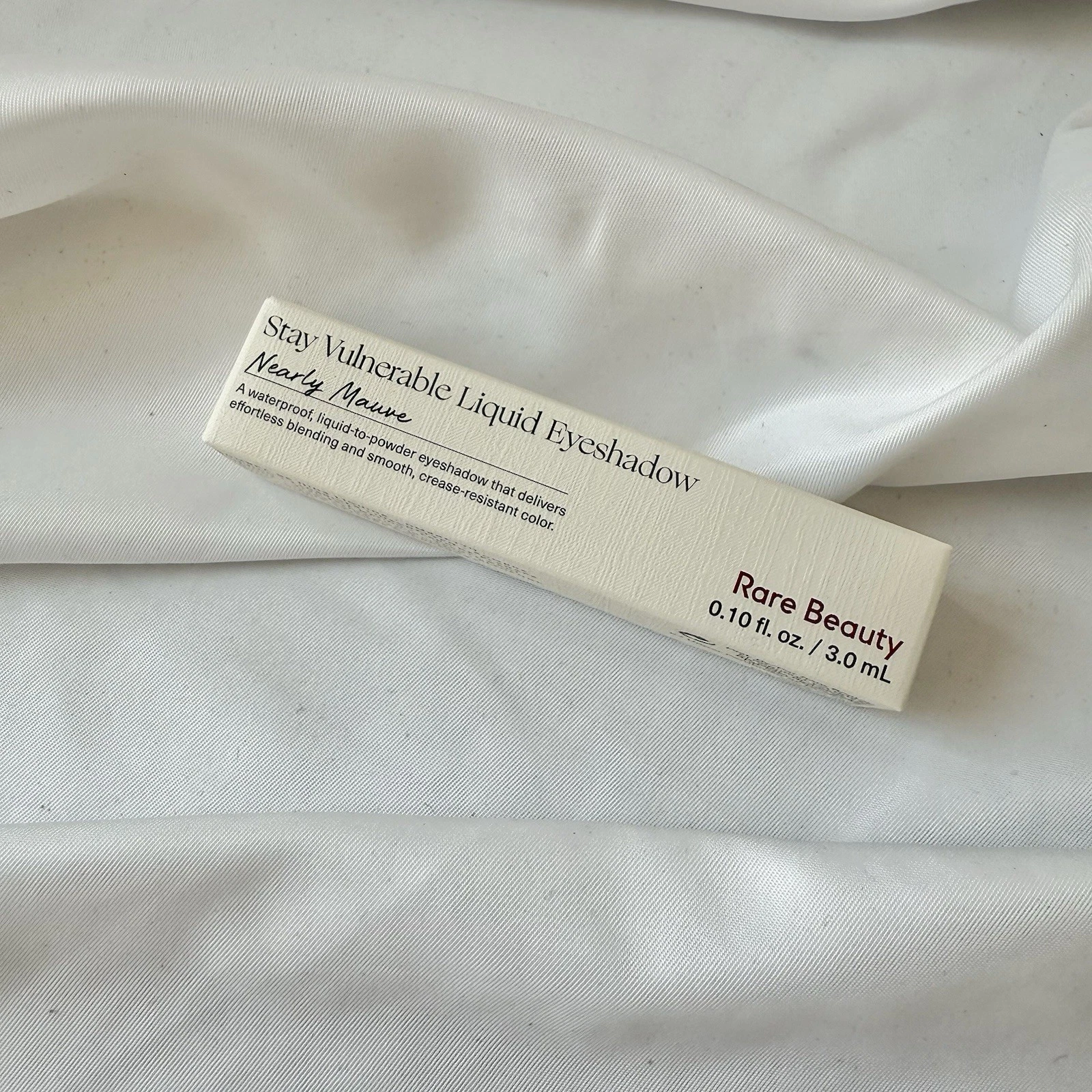 Rare Beauty Stay Vulnerable Eyeshadow - Thumbnail 2