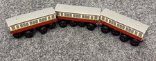 Thomas the Train Wooden Railway Express Coach Lot Of 3 Coaches