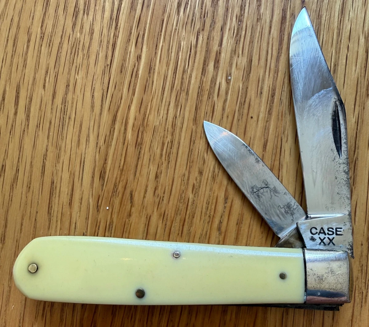 25+ Case XX Yellow Factory Manufacture Vintage Folding Knives for