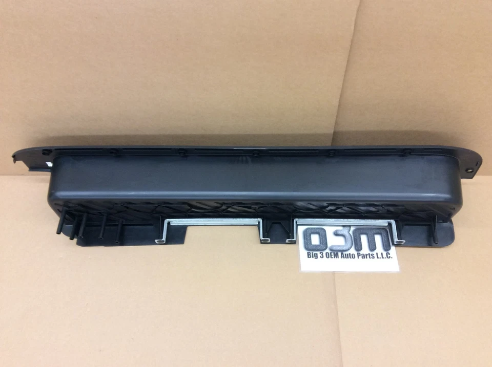 Ford E-150 E-250 E-350 ESD RH pasajero lado carga puerta rasguño placa umbral nuevo OEM Foto 2 de 4