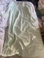 Vtg Miss Elaine Green Long Sleeved Nightgown Small USA NWT