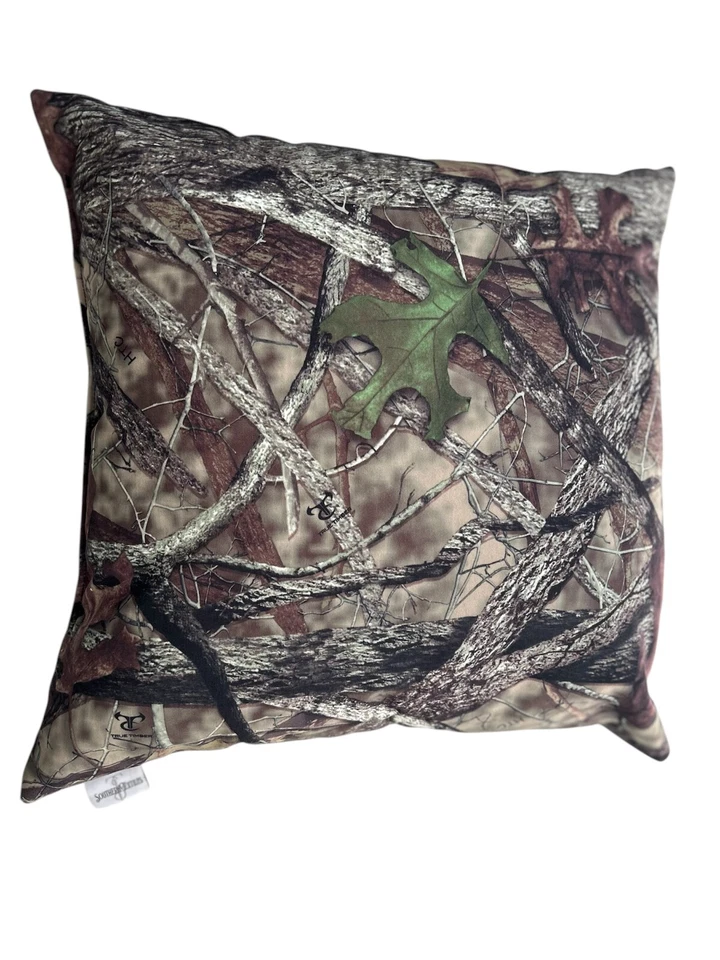 Almohadas TrueTimber Camufladas Exterior/Interior – 18" x 18" (Paquete de 2) Hechas en EE. UU. Foto 4 de 4