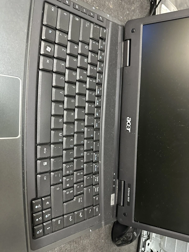 NOTEBOOK ACER EXTENSA 5630 CPU INTEL T5800 2GB DDR2 HDD 160GB - Immagine 4 di 4