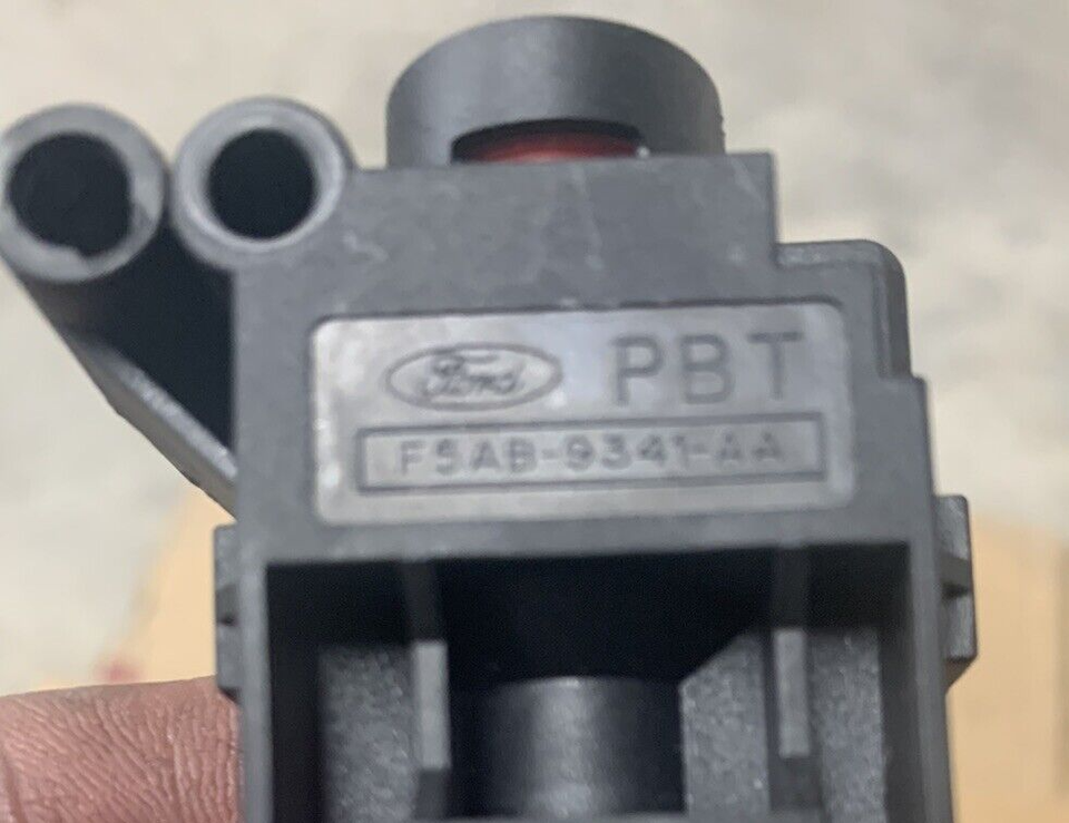 Ford FORD INERTIA SWITCH F-150 Mustang Taurus Ranger Explorer Inertia ...