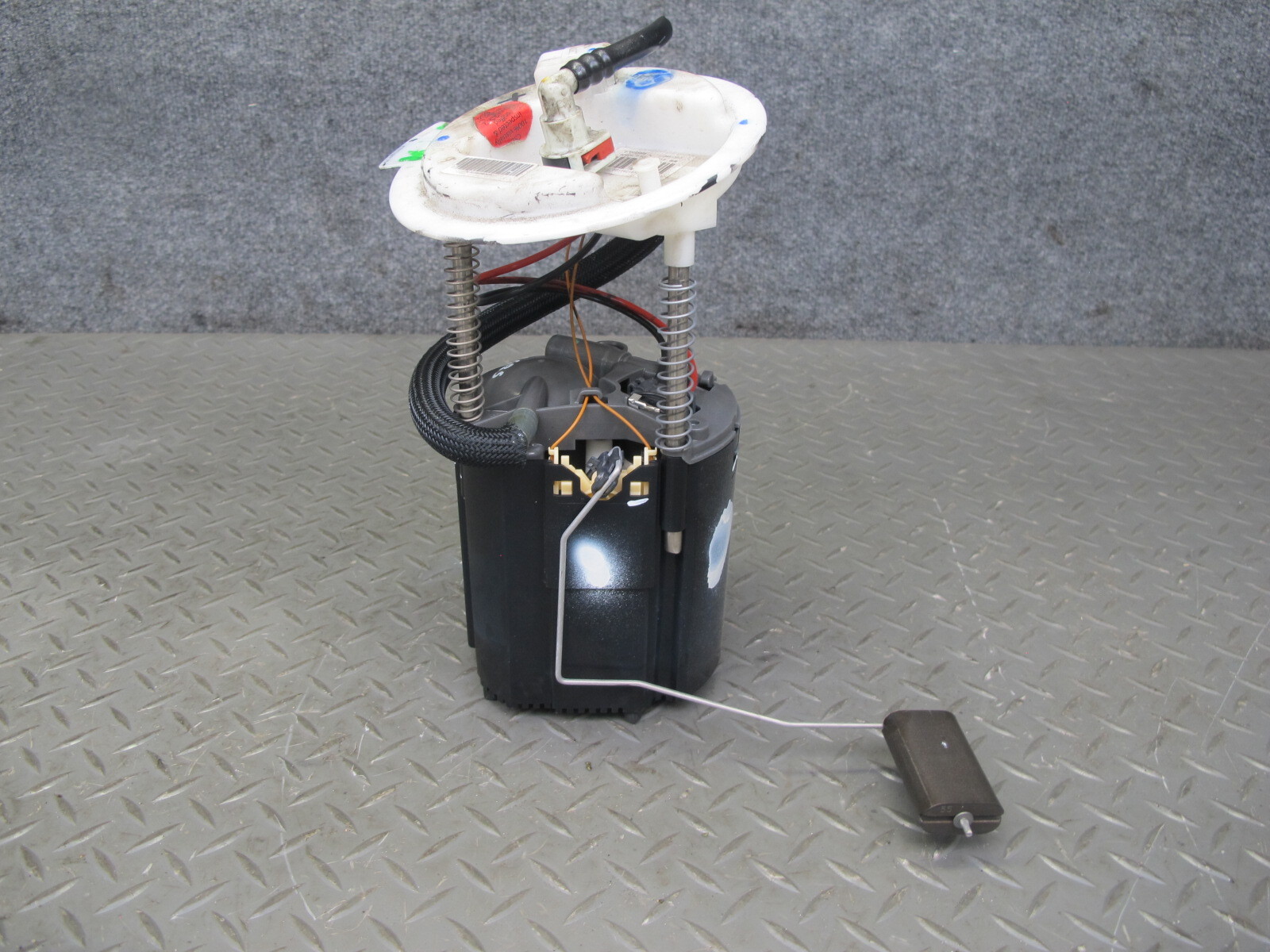 2017-2020 MASERATI LEVANTE M161 3.0L FUEL PUMP LEVEL SENSOR SENDING UNIT SET