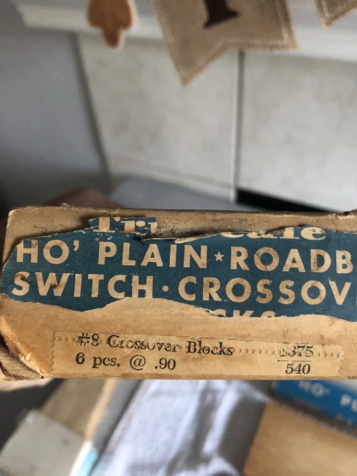 Vintage Ho Try Scale Plain Roadbed #8 Crossover Block #1375 Box Of 6 Nos - Image 2 of 2
