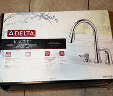 Delta Kitchen Faucet Kate Single-Handle Pull-Down Sprayer Soap Dispenser Chrome