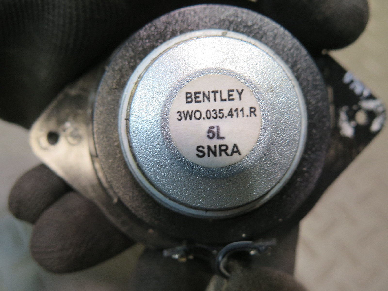 Bentley Flying Spur 2006-2012 REAR+RIGHT Speaker