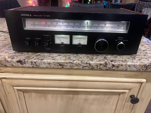 Optonica ST 4205 Tuner Black and beautiful!
