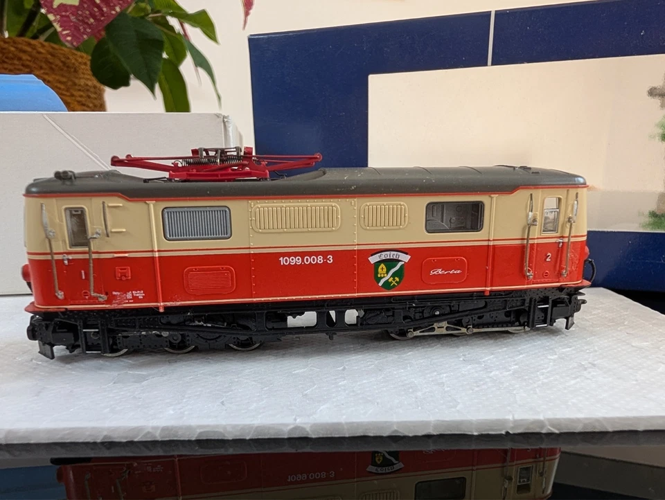 H0e 33220 Roco : Locomotive électrique 1099 010-9 - Photo 4/4