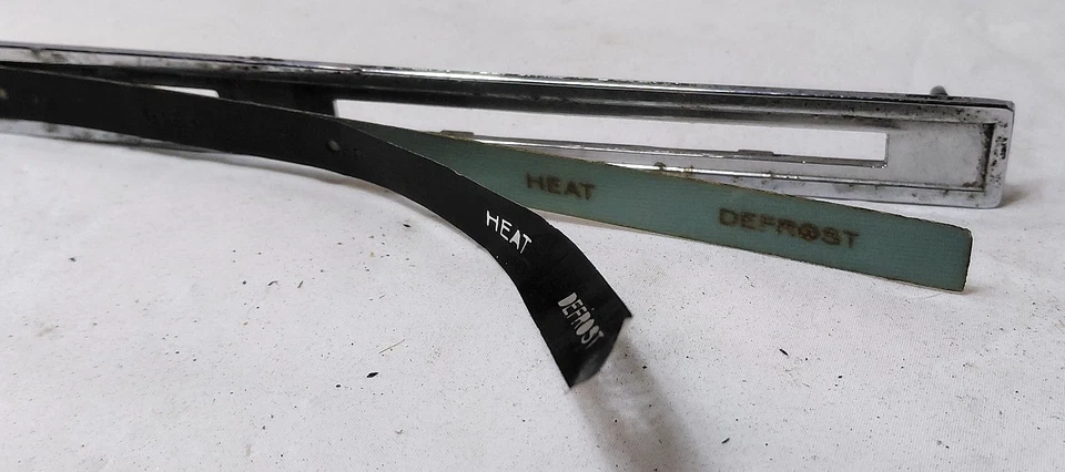 69 Ford Fairlane OEM Dash Trim INDICATOR STRIP C80B-10852-B 33694-1 - Изображение 4 из 4