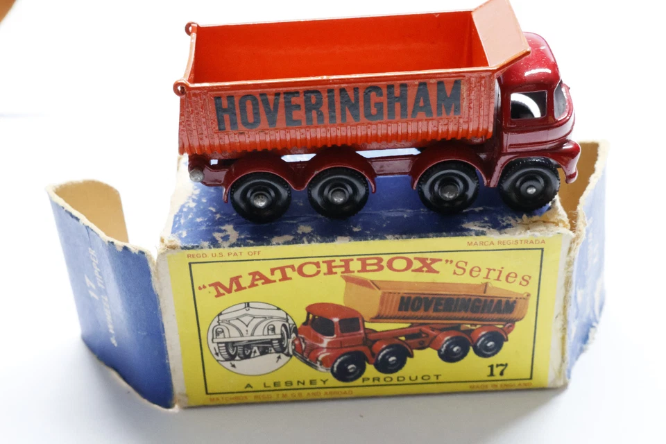 Matchbox Lesney, MB17D Hoveringham Tipper, red cab, orange tipper, several chips - Imagen 2 de 4