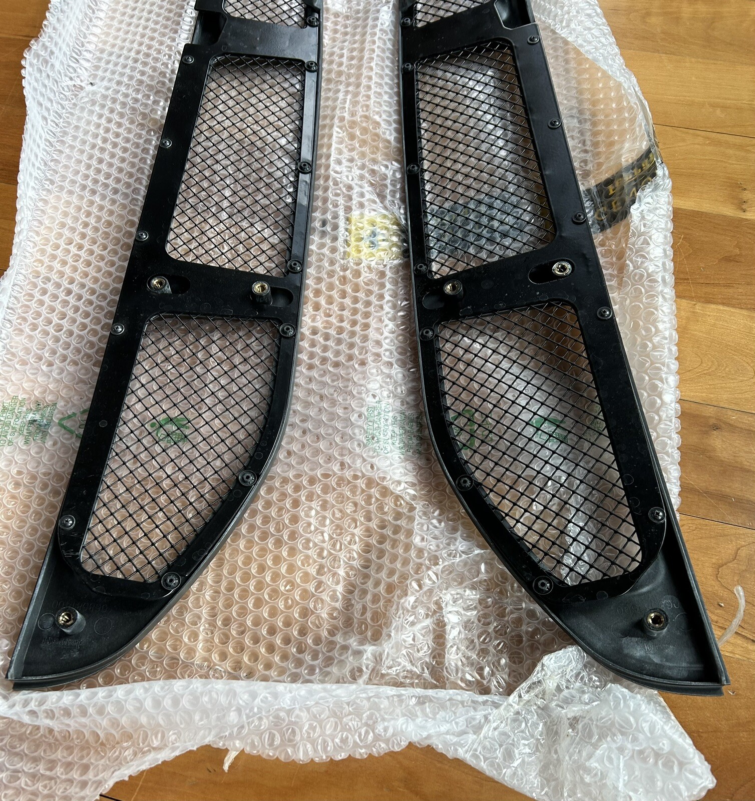 Set of Ferrari F430 Spider Engine Grill Hood Vents 68581400 68581500 Grilles