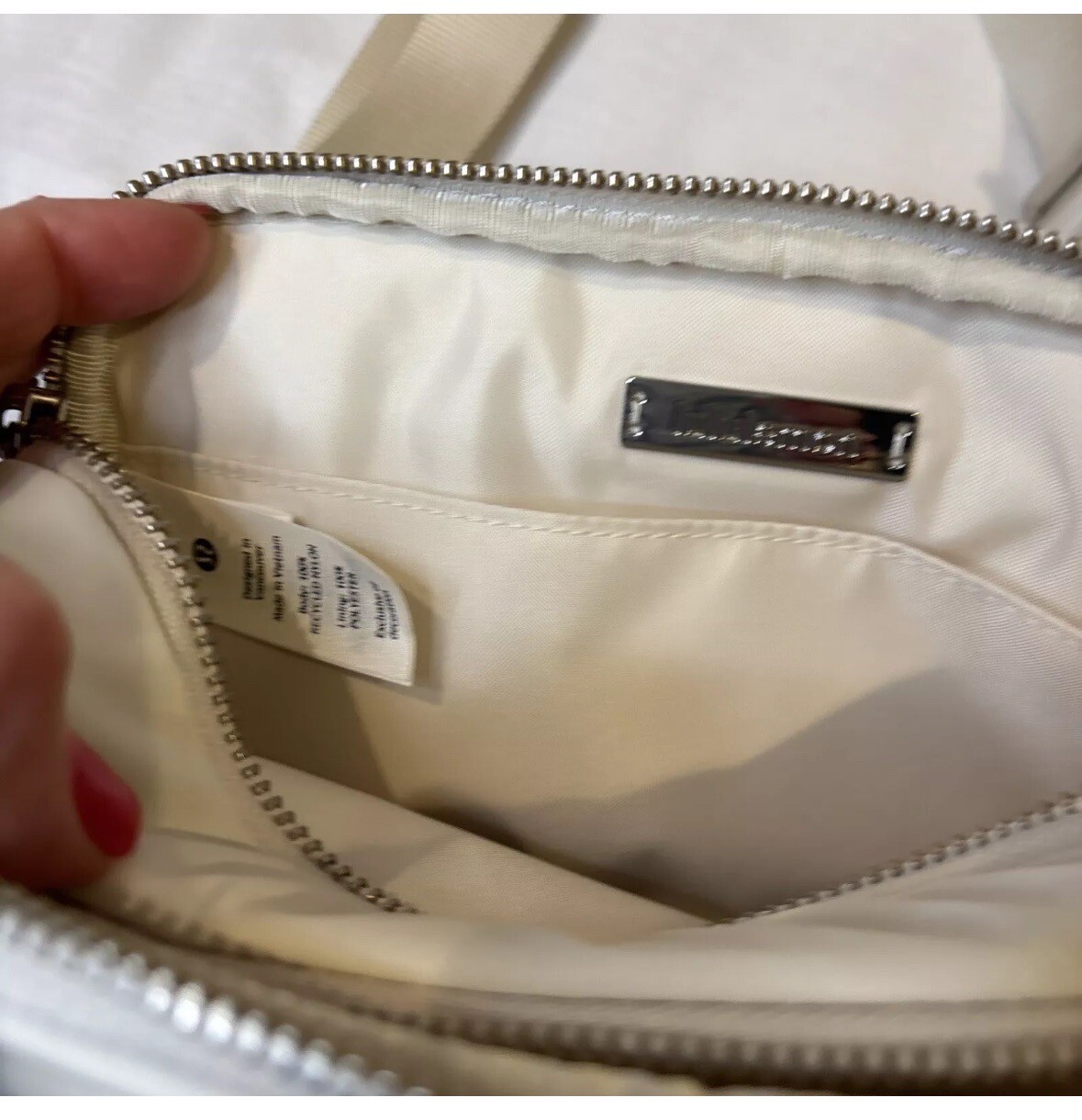 Lululemon Crossbody Camera Bag 2L White Opal eBay