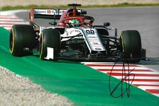 Antonio Giovinazzi "Alfa Romeo 2019" Autogramm signed 20x30 cm Bild