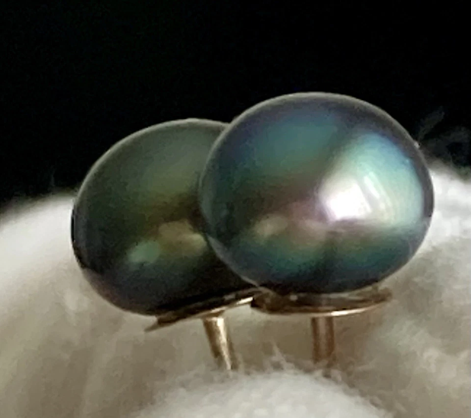 10k Yellow Gold Pearl Earrings Studs Ladies Lovely Vintage - Image 3 of 4