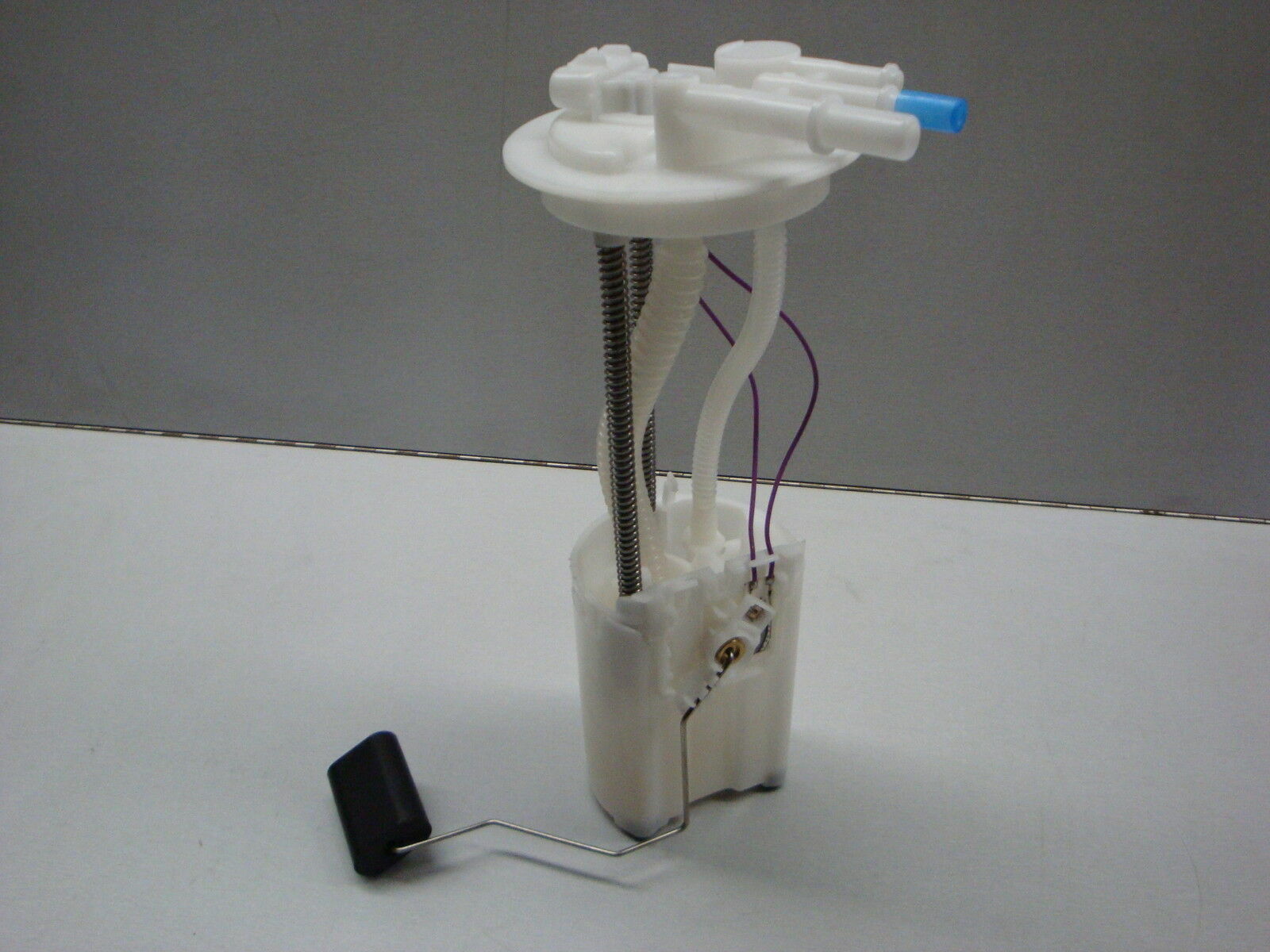 GENUINE QUALITY HOLDEN RODEO RA FUEL SENDER UNIT 200301/2007 4JH1 3.0L