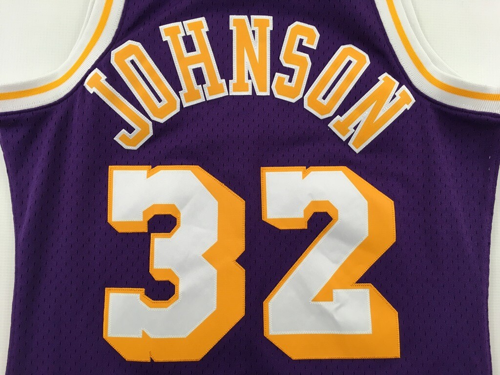 ユニホーム　レイカーズ　JOHNSON32  USED  M6811-2 Los Angeles LA Lakers 1984 85 NBA 32 Magic Johnson swingman