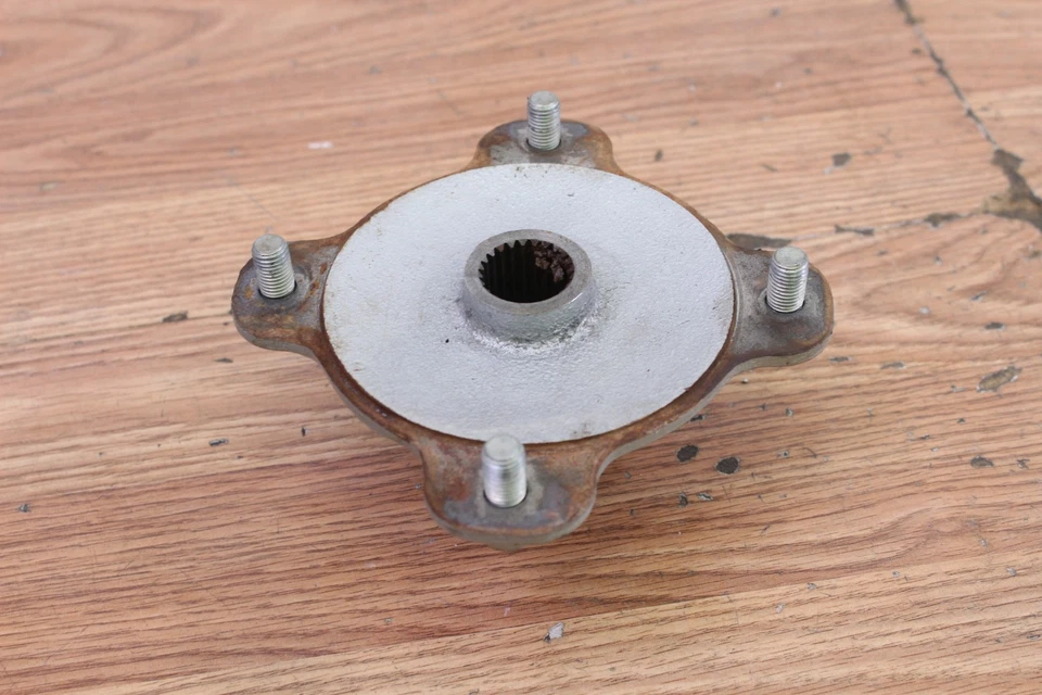 Kawasaki Bayou 300 KLF 2002 4x4 buje trasero izquierdo Foto 2 de 4