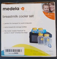 Medela Breast Milk Storage Cooler Bag with Contoured Ice Pack 4 Bottles and Lids