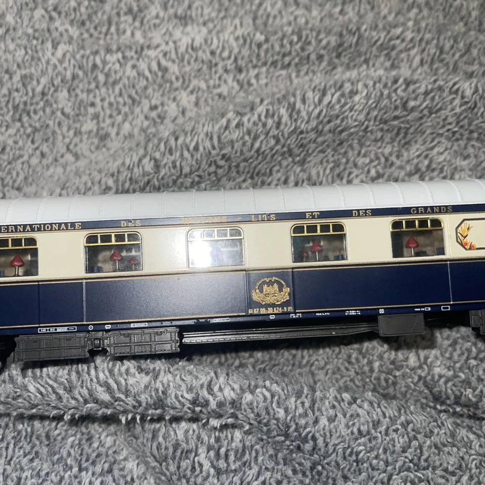 Rivarossi - HO - 3643 C.I.W.L. ORIENT EXPRESS Bar Car N0 3674 - Metal Wheels #1 - Image 3 of 4