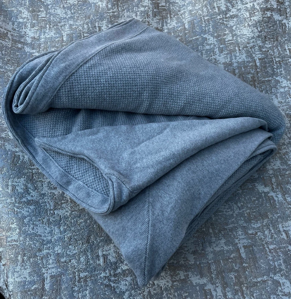 Cobertor de luxo Frette 1860 100”x130” cinza cashmere? - Imagem 4 de 4