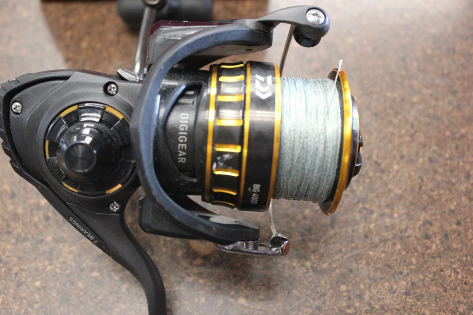 Daiwa BG 4000 Spinning Fishing Reel in Box D3 - Image 2 of 4