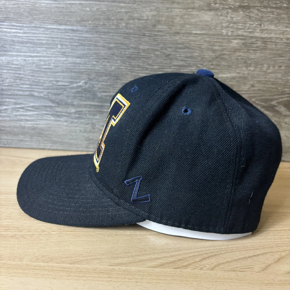 Vintage Michigan Wolverines Hat Cap Fitted Mens 6 7/8 NCAA College Basketball 90 - Image 3 of 4