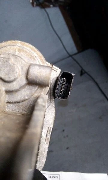 Conjunto de válvula de cuerpo de acelerador camioneta GMC Sierra 2500 17-19 6,6 litros Foto 3 de 4