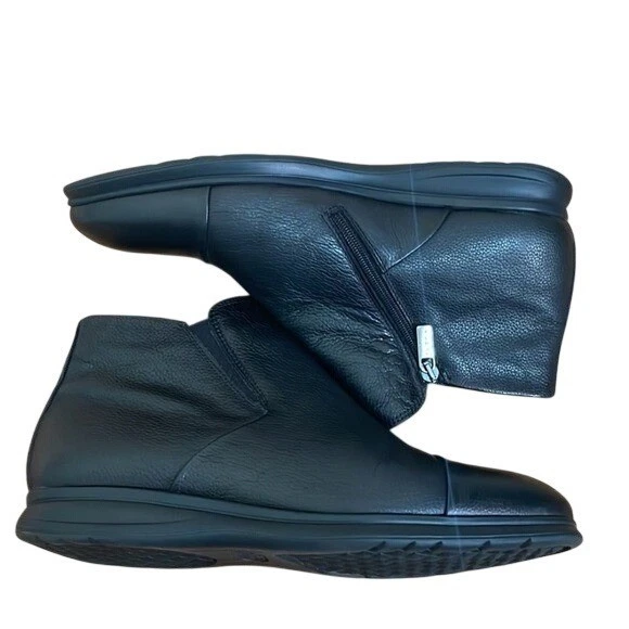 Baldinini Black Leather Faux Fur Lined Side Zip Ankle Boots Women's Size 42 - product detail image 5