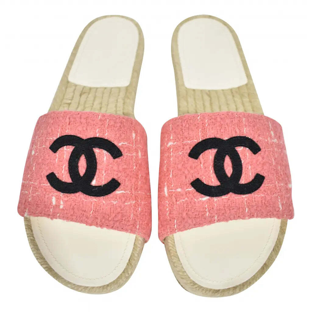 Chanel 20A Pink Tweed Black CC Logo Espadrille Slide Slip On