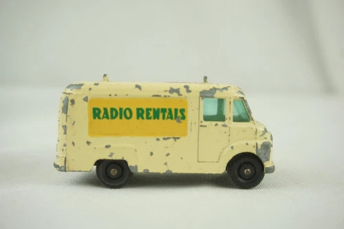 VINTAGE LESNEY MATCHBOX NO.62 TV SERVICE VAN Radio Rentals