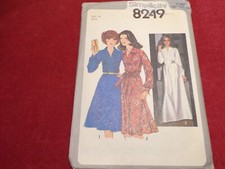    1977 SIMPLICITY 8249-LADIES 2 LENGTH PLEATED FRONT DRESS PATTERN 12 or 14 FF