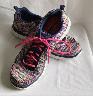 skechers foam tennis shoes