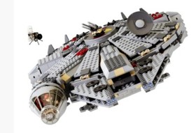 LEGO 4504 Collectible Star Wars Millennium Falcon 2004 RETIRED NEW SEALED Blue