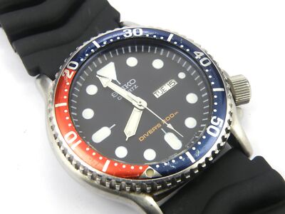 Herren Seiko 7N36-7A0B Pepsi Taucher Quarz Uhr - 200m