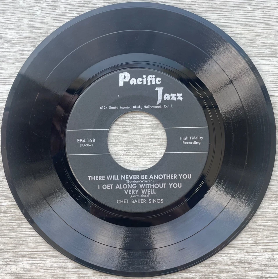 Chet Baker Sings 45 RPM Pacific Jazz 1954 EP-16B The Thrill is Gone + 3 - MONO Foto 3 de 4