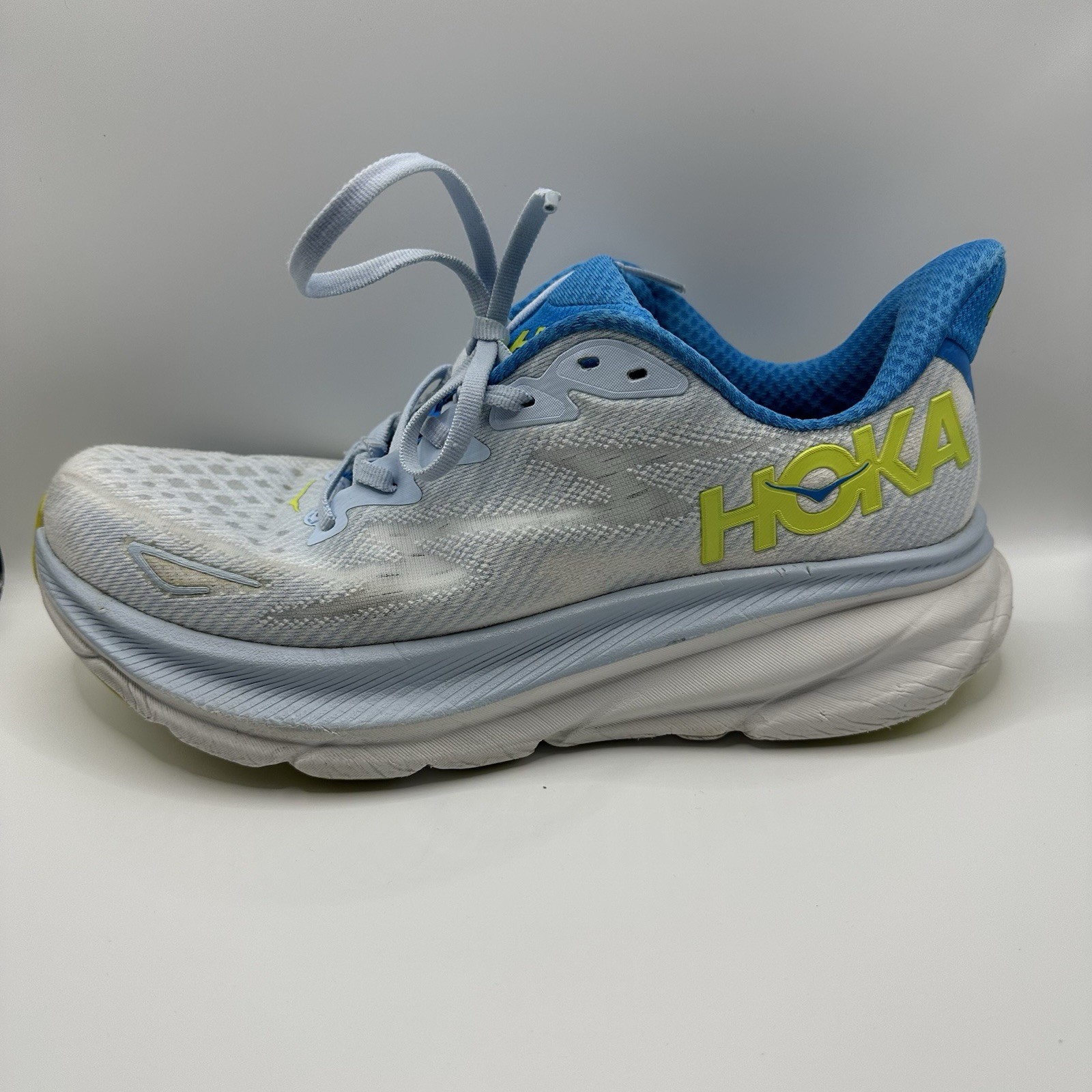 HOKA Clifton 9 Men’s Running Shoes Size 9 D Gray Blue READ