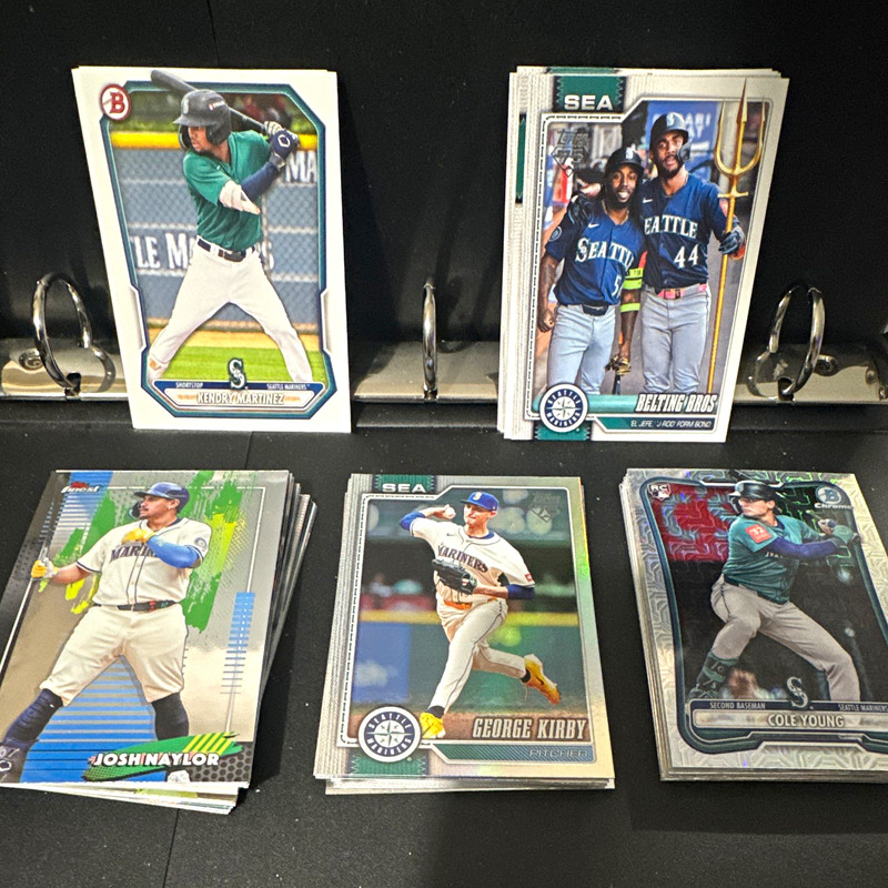 Topps/Bowman Chrome Seattle Mariners lot 54 card set