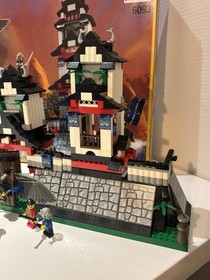 Lego 6093 Flying Ninja&rsquo;s fortress Japan castle incomplete