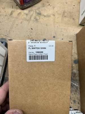 NEW PHOENIX CONTACT Switch FL SWITCH 1016N 1085255