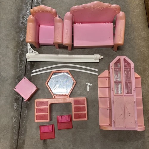 Vintage 1987 Barbie Dream House Sweet Roses Pink Chair Sofa Armoire Vanity Lot