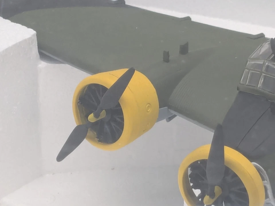 Franklin Mint Armour Junker Ju52 Camouflage 1/48 In OVP B11F026 F27 - Immagine 4 di 4