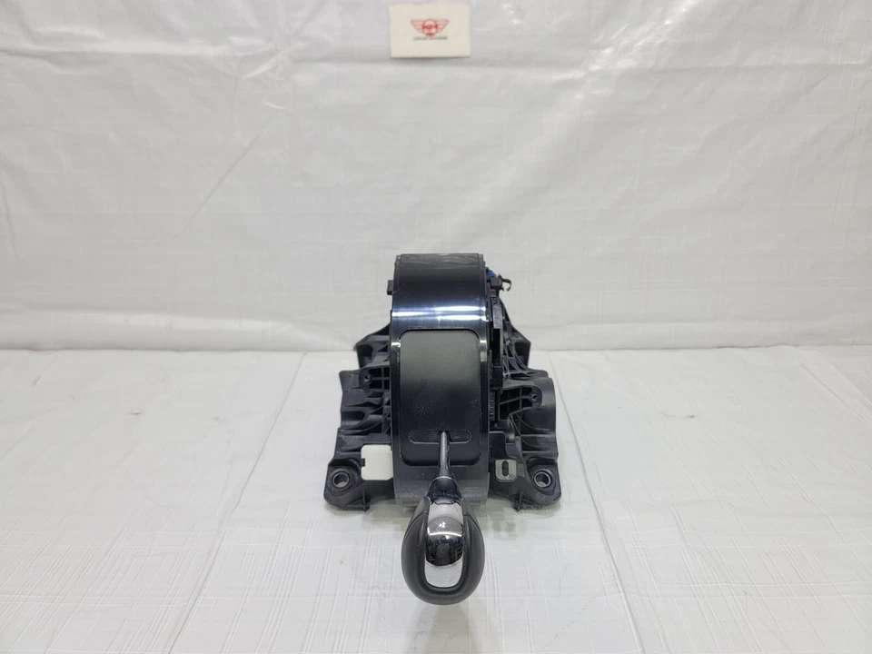 2010-2015 Lexus RX450h Automatic Transmission Gear Shifter Selector 33560-0E070 Foto 2 de 4