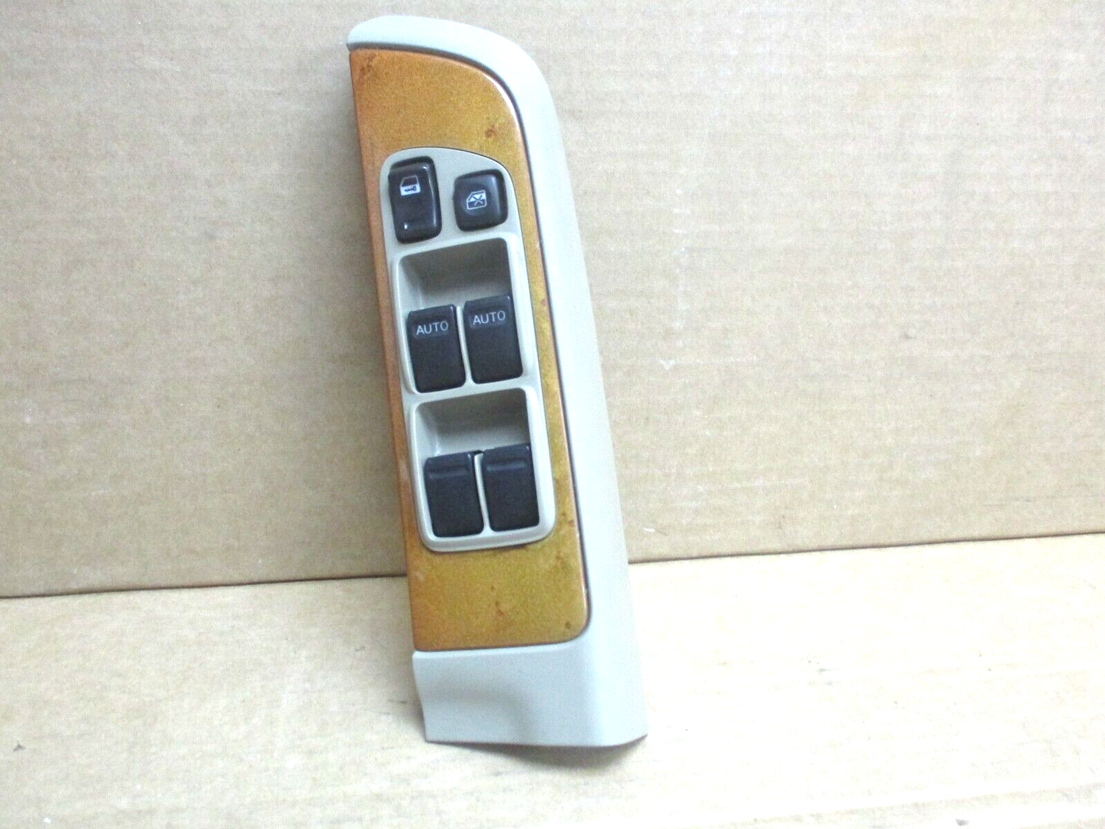 99 00 01 02 Infiniti QX4 Left Driver Master Window Lock Mirror Control Switch