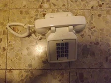 Vtg WESTERN ELECTRIC ATT Bell System Cream Push Button Desktop Telephone Phone 