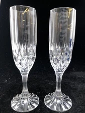 2 HEAVY CHAMPAGNE FLUTES.
